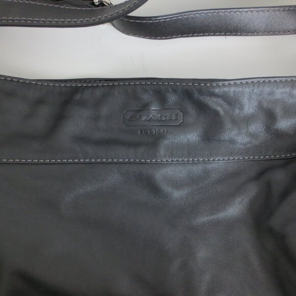 COACH 1941 ZOE LEATHER CONVERTIBLE HOBO SHOULDER BAG - Picture 6 of 9